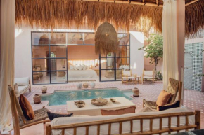 Villa Pinkaboo - Gorgeous and Luxury One-Bedroom Villa in the Heart of Canggu